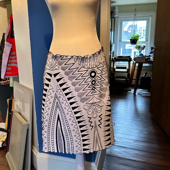 Haystackks White Fantasia Brazilian Bias Skirt - Picture 4 of 4